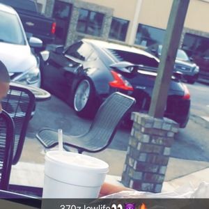 Meet your Posher, Uriel